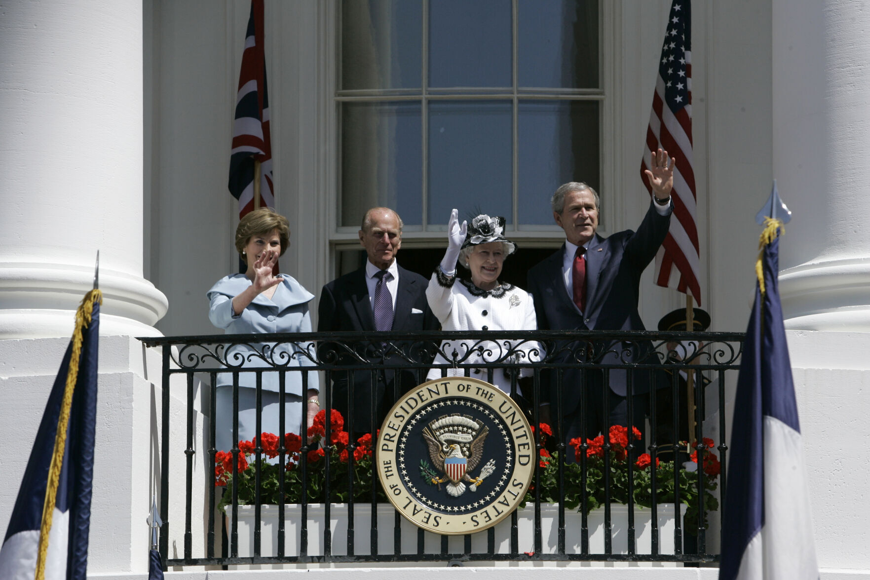 2007: Queen Elizabeth II and President George W. Bush